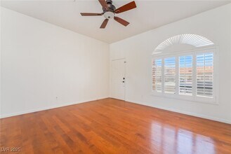36 Lovelady Ct in Henderson, NV - Foto de edificio - Building Photo