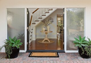 1476 Crestline Dr in Santa Barbara, CA - Building Photo - Building Photo