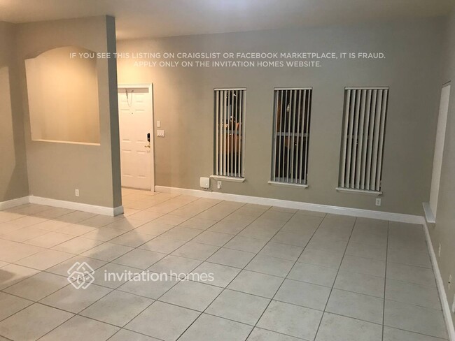 2135 SW 99th Way in Miramar, FL - Building Photo - Building Photo