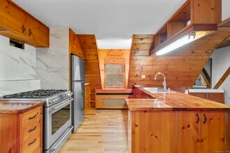 182 Guinea Rd in Stamford, CT - Building Photo - Building Photo