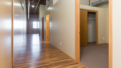 Riverpoint Lofts in Des Moines, IA - Building Photo - Building Photo