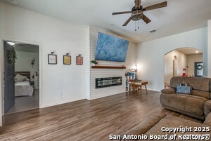 6122 Underwood Way in San Antonio, TX - Foto de edificio - Building Photo