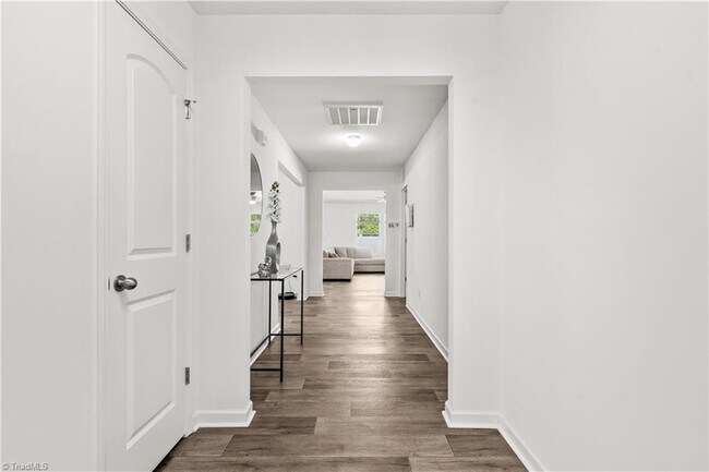 574 Freeport Ct in Winston-Salem, NC - Building Photo - Building Photo