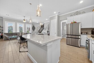 2013 Kirby Landing Dr in Houston, TX - Building Photo - Building Photo