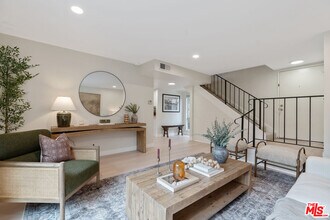 4032 Yankee Dr in Agoura Hills, CA - Building Photo - Building Photo