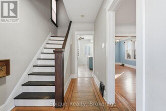 67 Kensington Ave S in Hamilton, ON - Building Photo - Building Photo