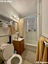 1657 Commonwealth Ave in Boston, MA - Building Photo - Building Photo