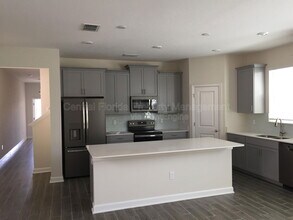 12076 Theme Alley in Orlando, FL - Building Photo - Building Photo