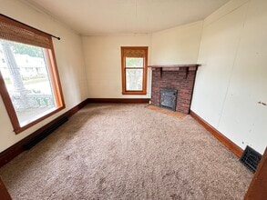 2308 11th St in Monroe, WI - Building Photo - Building Photo