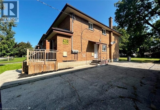 330 Kiwanis Park Dr in London, ON - Building Photo - Building Photo