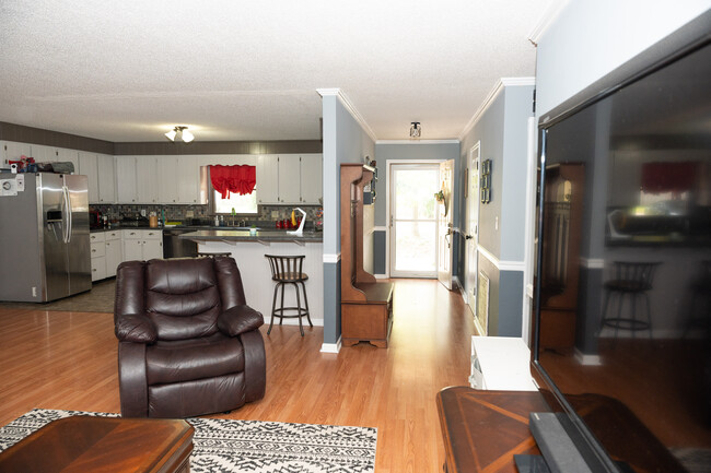 122 Friar Tuck Ave in Warner Robins, GA - Building Photo - Building Photo