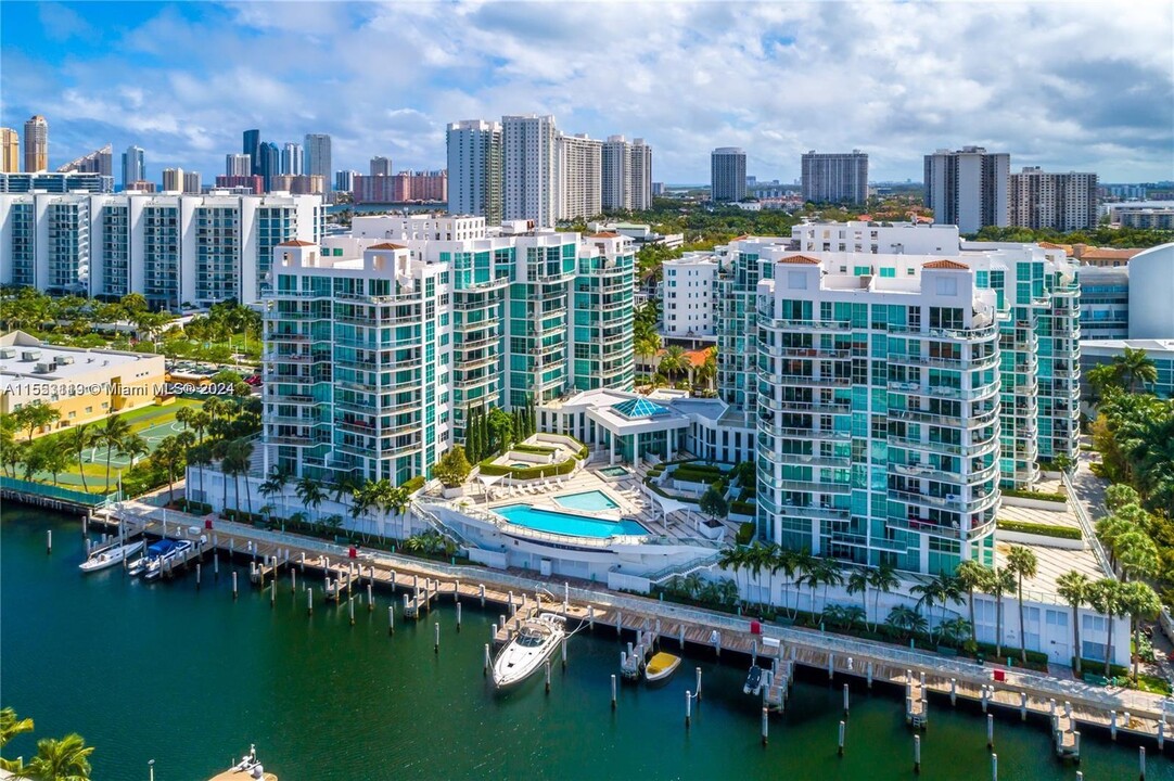 3131 NE 188th St, Unit 2-507 in Aventura, FL - Building Photo