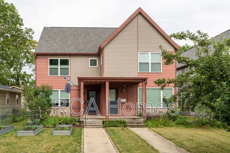 2013 Bellefontaine St in Indianapolis, IN - Building Photo