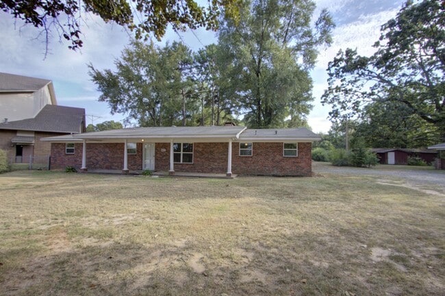 property at 3830 Union Rd