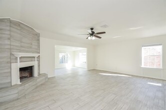 17614 Sundrop Ln in Houston, TX - Building Photo - Building Photo