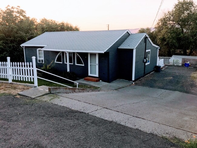 property at 2415 E 12th St