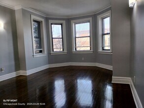 8002 S Hermitage Ave in Chicago, IL - Building Photo - Building Photo