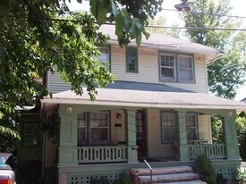 416 N Harold St in Bloomington, IN - Building Photo