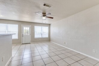 4608 Alamosa St in Fort Worth, TX - Foto de edificio - Building Photo