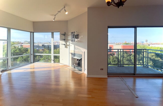 property at 100 N Hermitage Ave