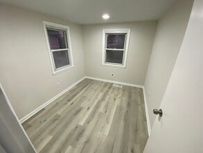 563 Pennington Ave in Havre De Grace, MD - Building Photo - Building Photo