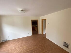 923 Churchill Ave in Utica, NY - Building Photo - Building Photo