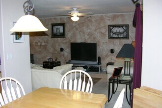 1905 Dove Creek Cir in Loveland, CO - Building Photo - Building Photo