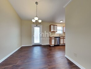 547 Rosebud Cir in Walton, KY - Building Photo - Building Photo