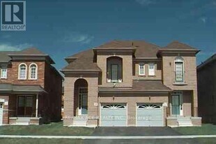 110 Blue Willow Dr in Vaughan, ON - Building Photo