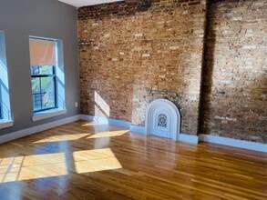 2083 Pacific St, Unit 3 in Brooklyn, NY - Foto de edificio - Building Photo