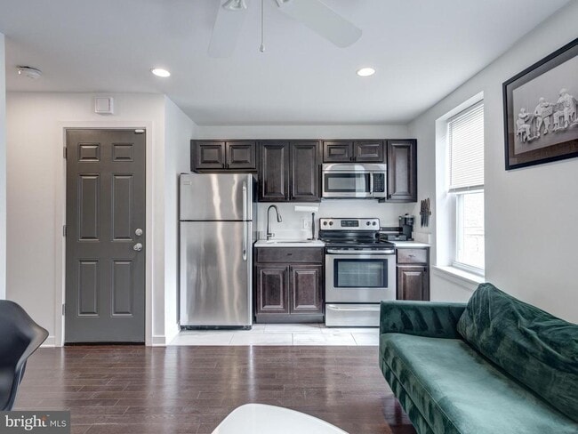 property at 1331 S Woodstock St