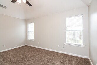 115 Mossy Springs Dr in Oakland, TN - Building Photo - Building Photo