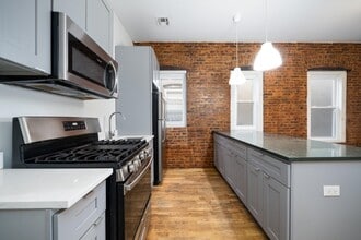 386 Bergen Ave in Jersey City, NJ - Building Photo - Building Photo