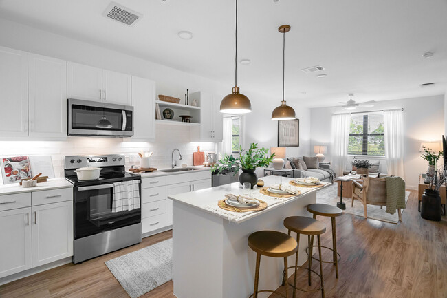 Citizen House Bergstrom in Austin, TX - Building Photo - Building Photo