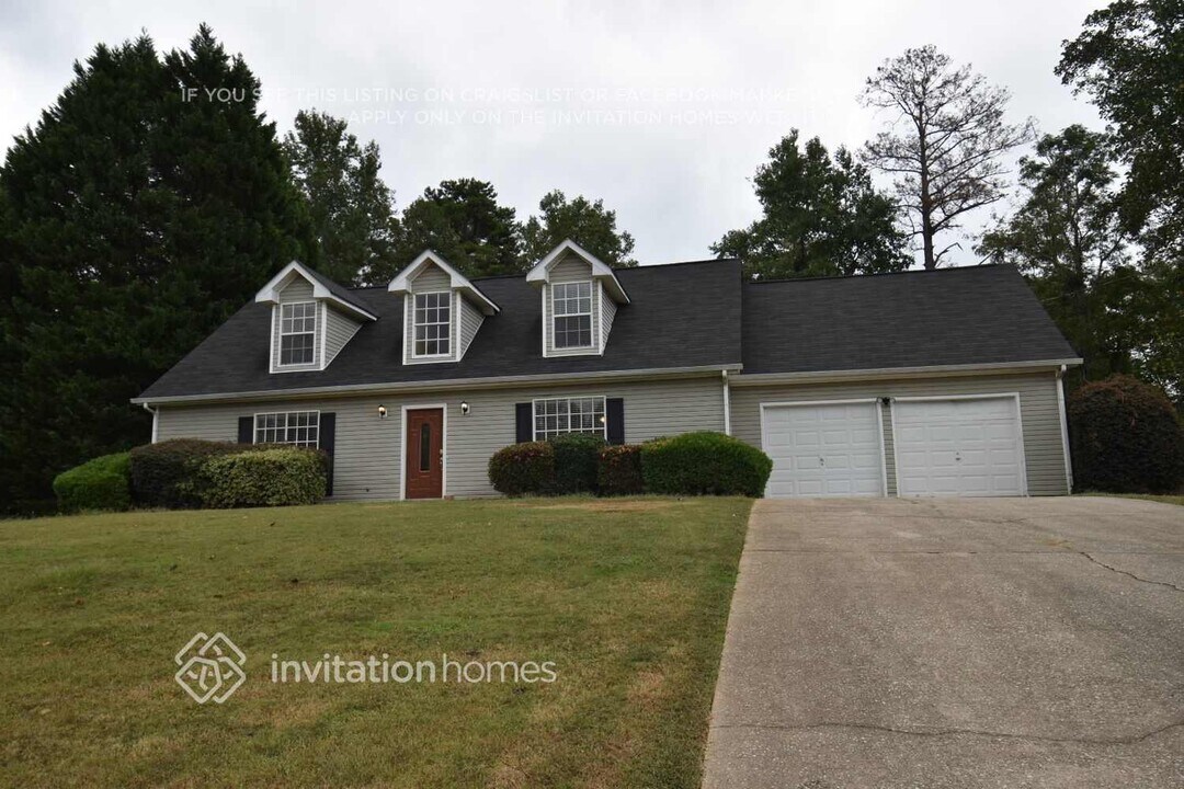 4180 Countryside Way SW in Snellville, GA - Building Photo