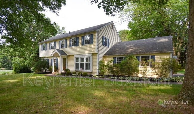 property at 5 Cedar Woods Dr