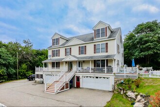 160 S Elm St in Manchester, NH - Building Photo - Building Photo