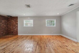 3127 N Riverside Dr in Lanexa, VA - Building Photo - Building Photo