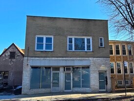 3051 N Austin Ave in Chicago, IL - Building Photo