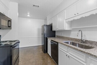 600 Mimi Ln in Little Rock, AR - Building Photo - Building Photo