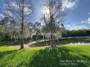 5926 Tivoli Gardens Blvd in Orlando, FL - Building Photo - Building Photo