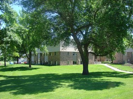 COUNTRY VILLAGE APARTMENTS