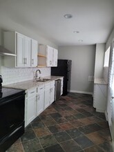 4981 Crowe Dr SE in Smyrna, GA - Building Photo - Building Photo