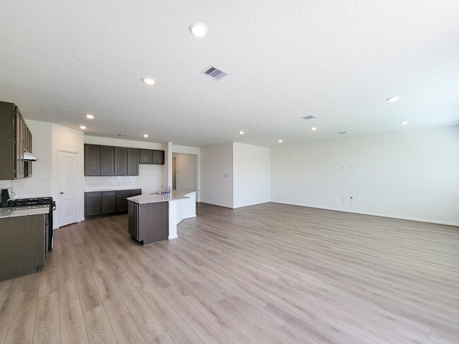 property at 2815 Lyra Ct