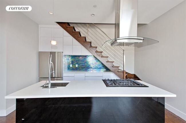 15 Roebling St in Brooklyn, NY - Building Photo - Building Photo