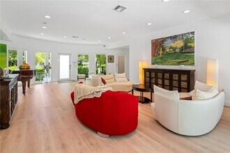 200 Shore Dr S in Miami, FL - Building Photo - Building Photo