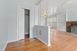 22 N Lake Ave in Troy, NY - Building Photo - Building Photo