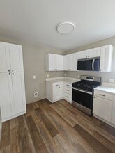 307 Perrine St in Lansing, MI - Building Photo - Building Photo