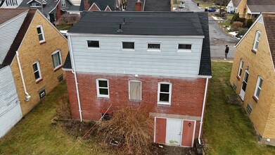 2102 McLean St in Aliquippa, PA - Building Photo - Building Photo