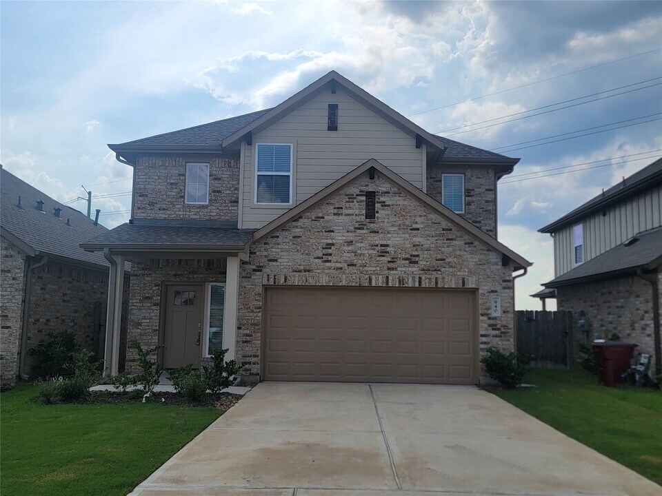 940 Tillman Ln in East Bernard, TX - Building Photo